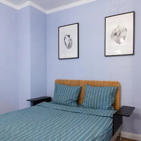 Center - Victoriei Square